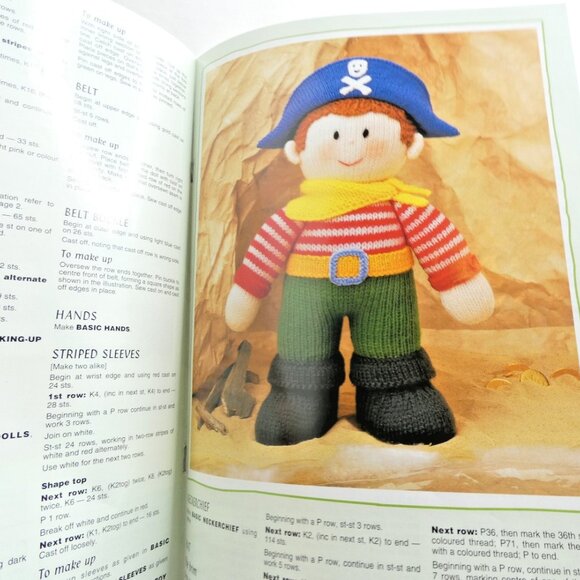 Jean Greenhowe's Storybook Dolls Pattern Booklet Double Knit DIY Vintage 1996 UK - Picture 6 of 9